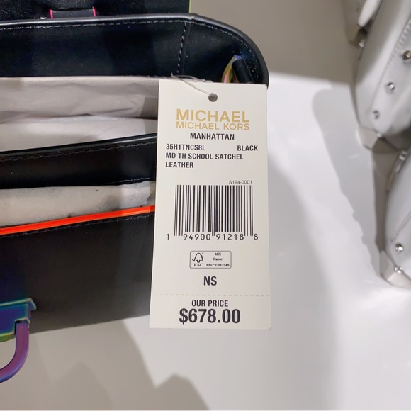 Michael Kors Manhattan Medium Leather Satchel - Picture 5 of 9